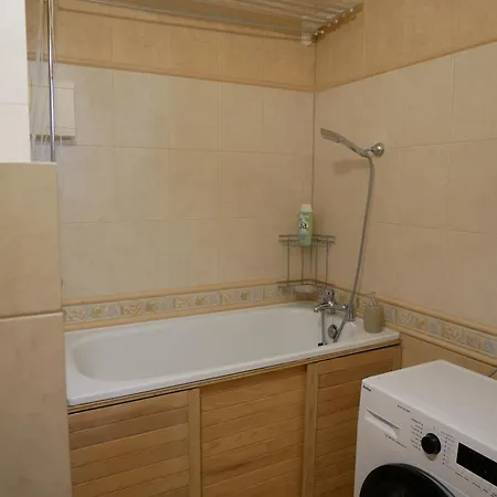 וילה Family House *