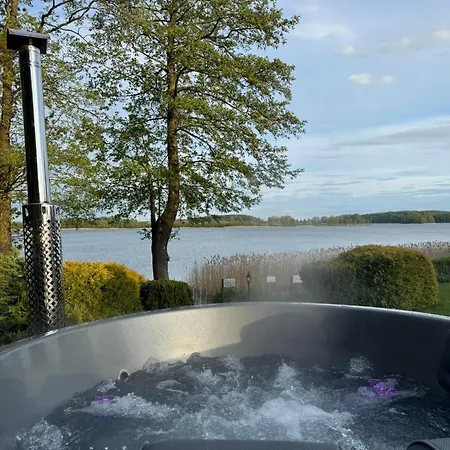 וילה Family House Mikołajki